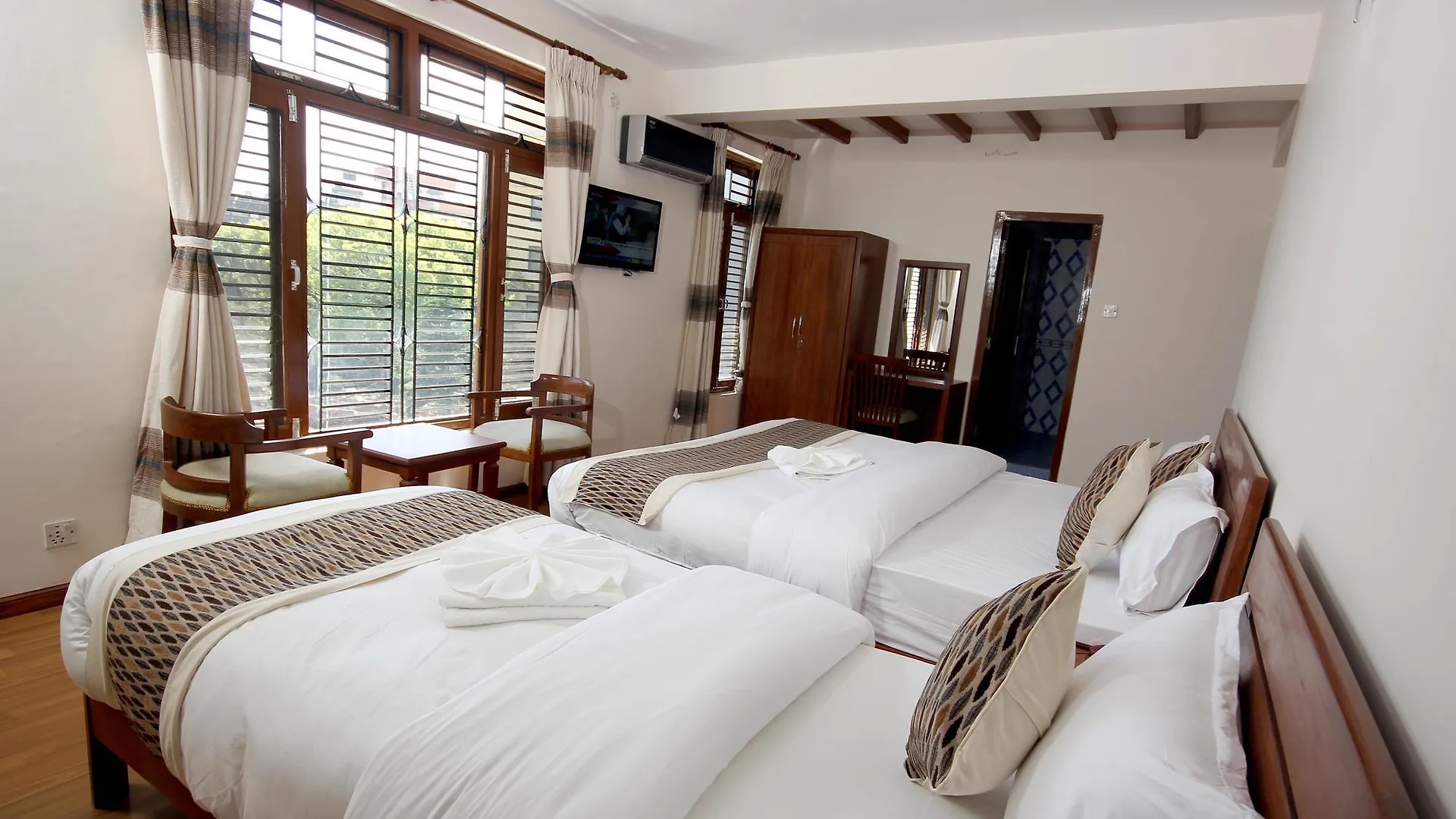 Hotel Holiday House Катманду