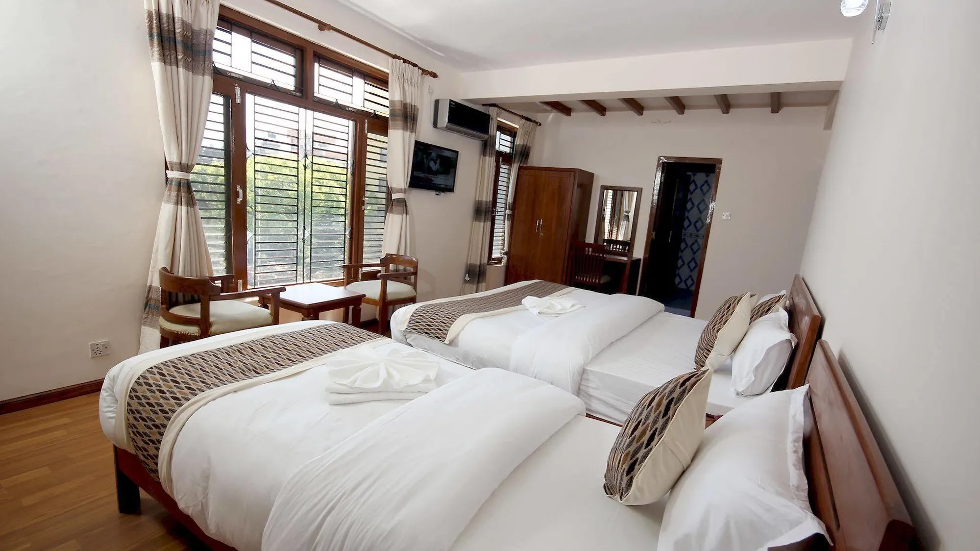 Hotel Holiday House Катманду